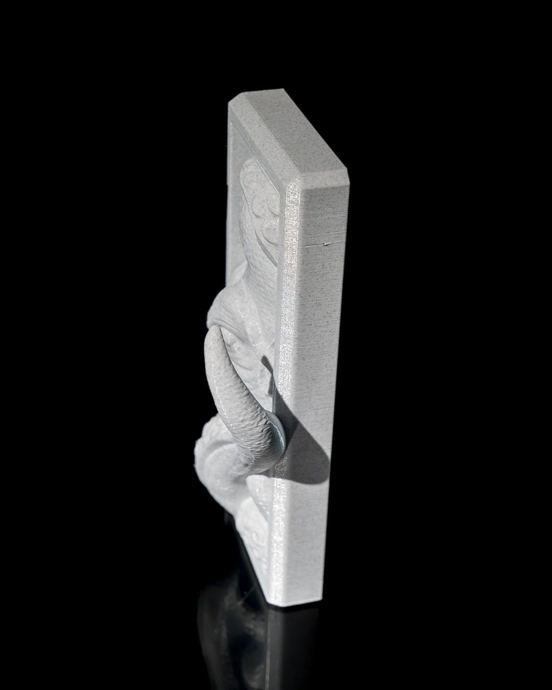 Kraken Bookend and Wall Art | 3D Printed Nautical Decor | Sea Creature Bookshelf Support | Mythical Oceanic Home Accent