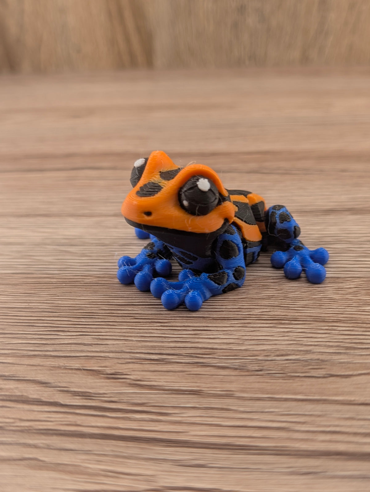Mini Poison Dart Frog, 3D printed by KC3DPrints – view 1