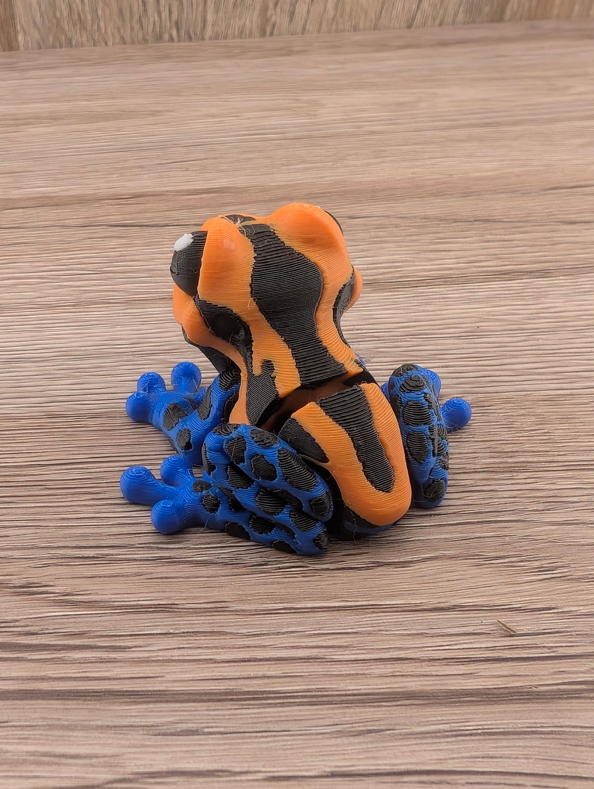 Mini Poison Dart Frog, 3D printed by KC3DPrints – view 4