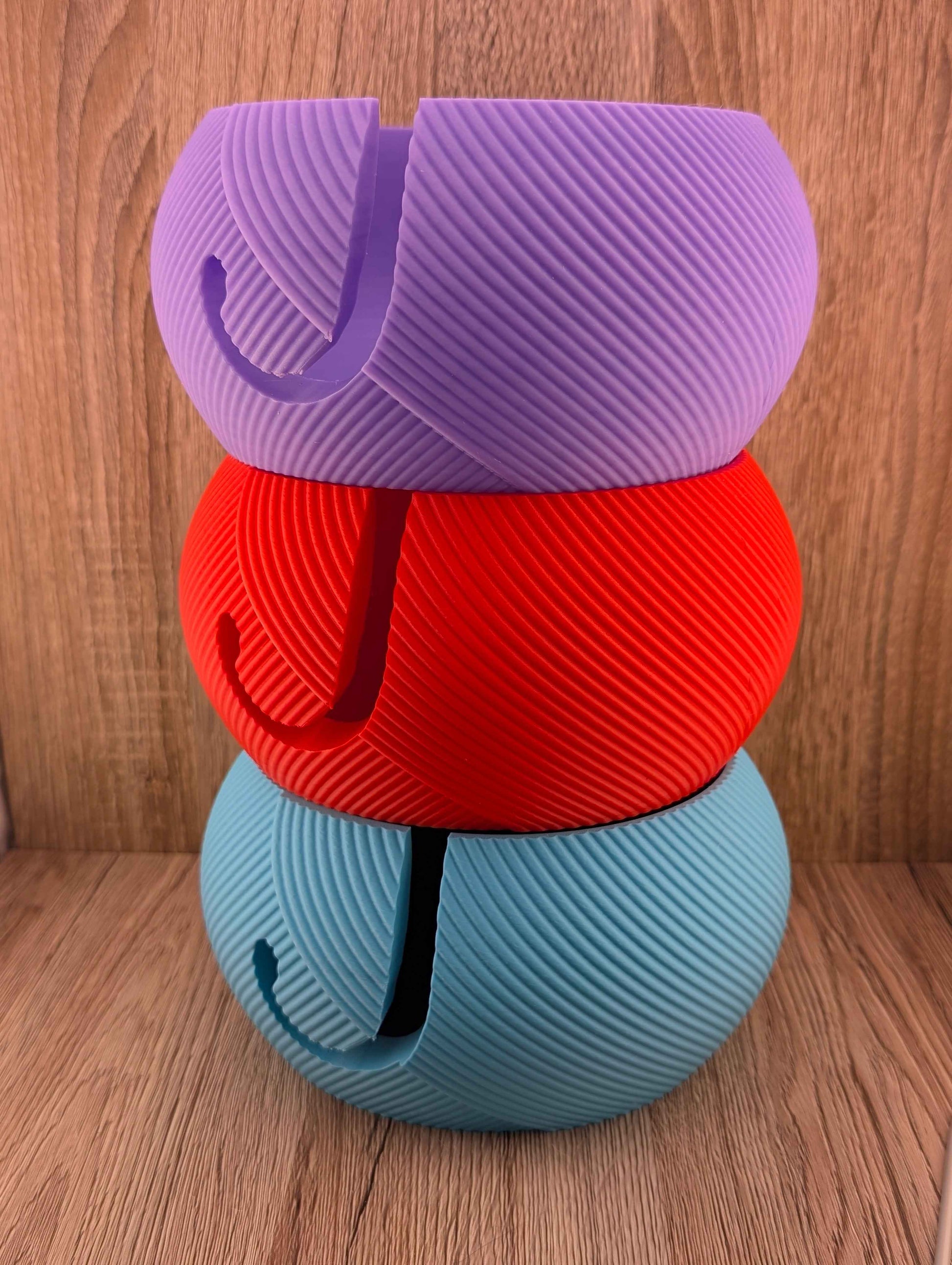 The "Yarn Ball" Knitting Bowl | Textured Yarn Guide