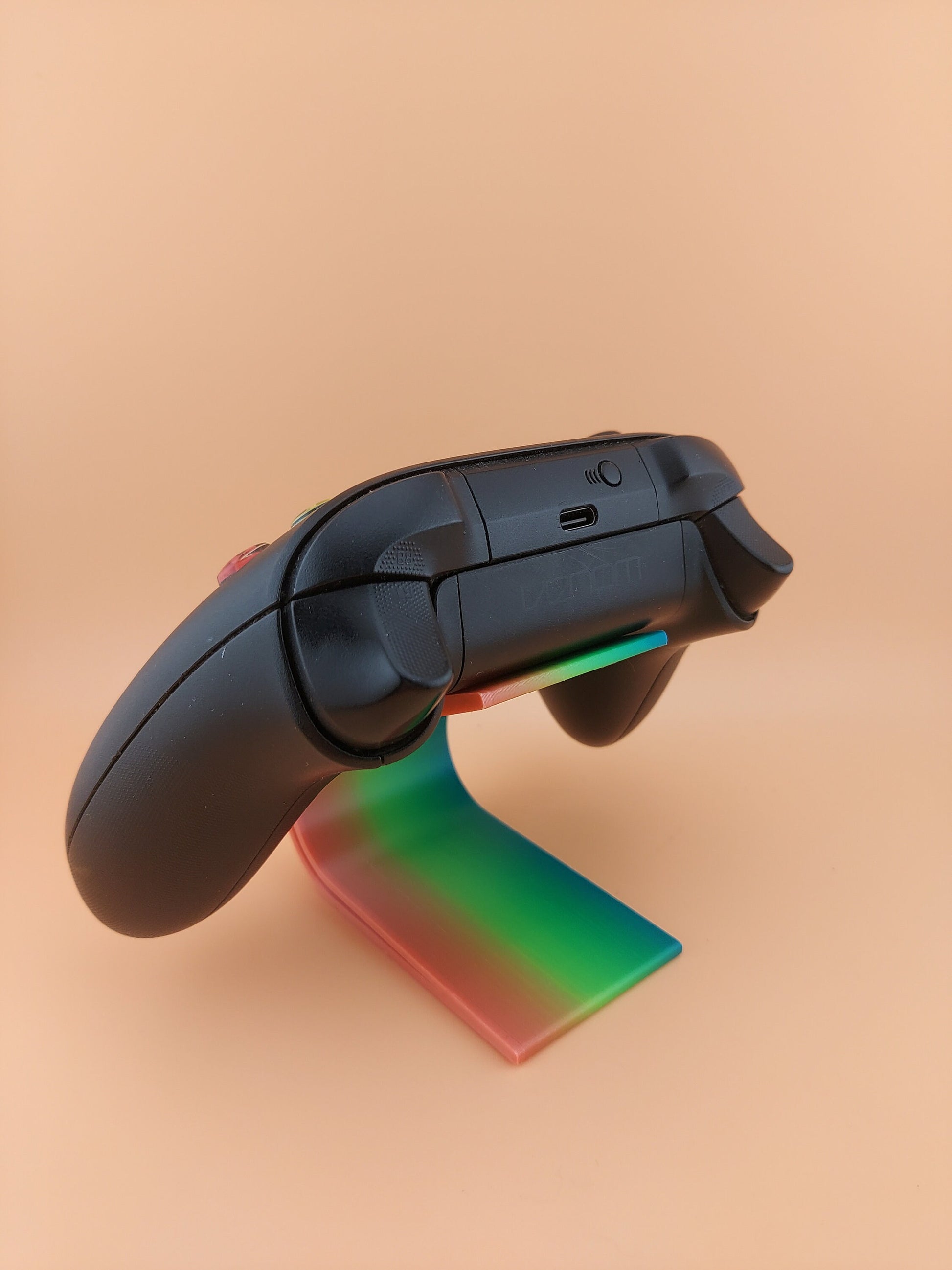 Minimalistic Controller Holder | Controller | PS4 | PS5 | Xbox | Stylish | Console Accessories | Gaming | Console Controller Holder