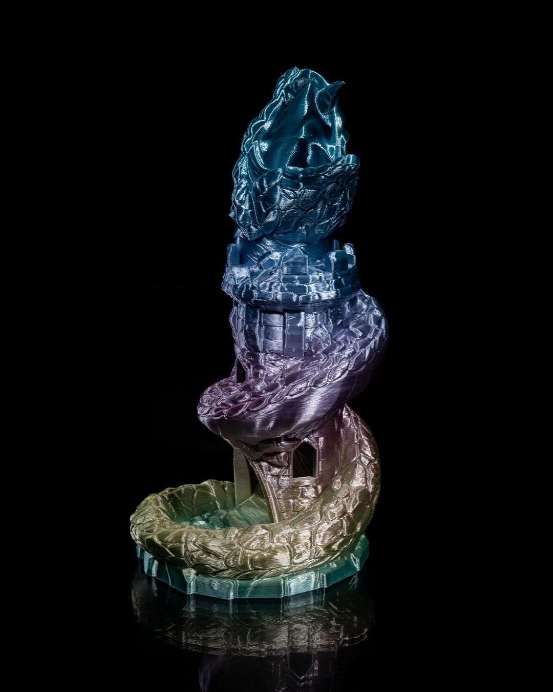 Basilisk Dice Tower: Mystical Rolling for Your Tabletop Adventures