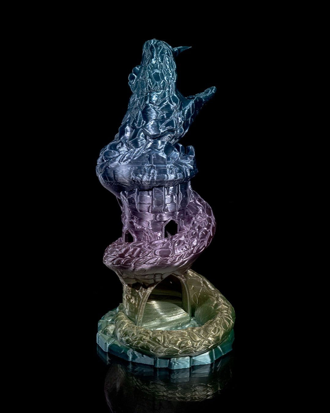 Basilisk Dice Tower: Mystical Rolling for Your Tabletop Adventures