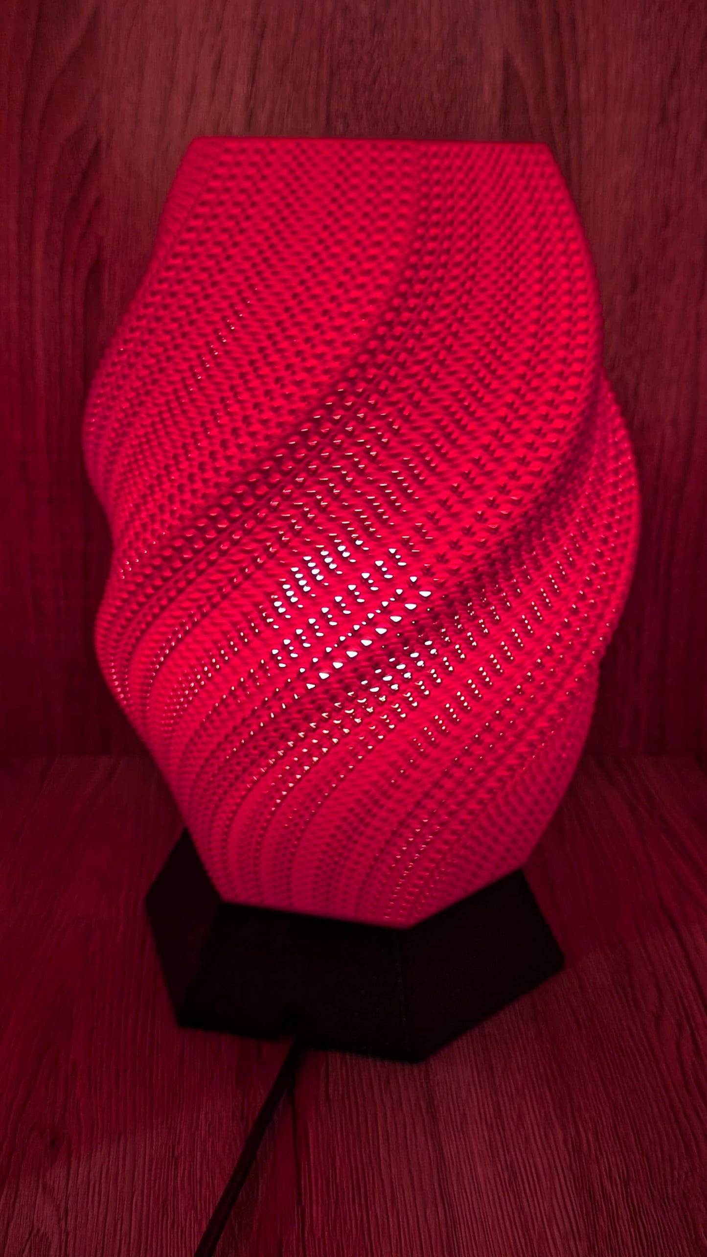 Josefina Lamp Shade | Wavy Honeycomb Design | Stylish and Functional Desk Light for Any Space