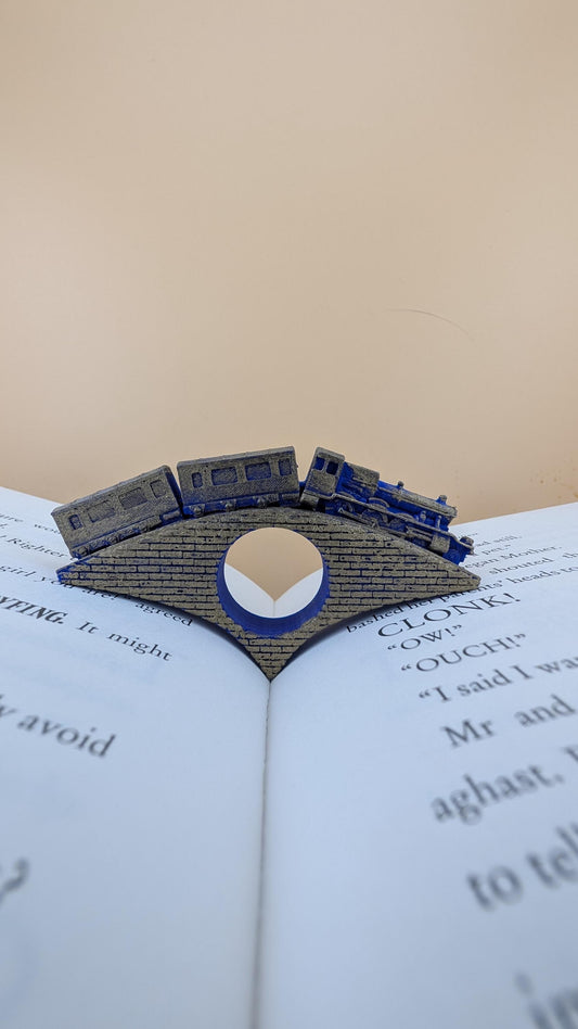 Express Train Page Holder