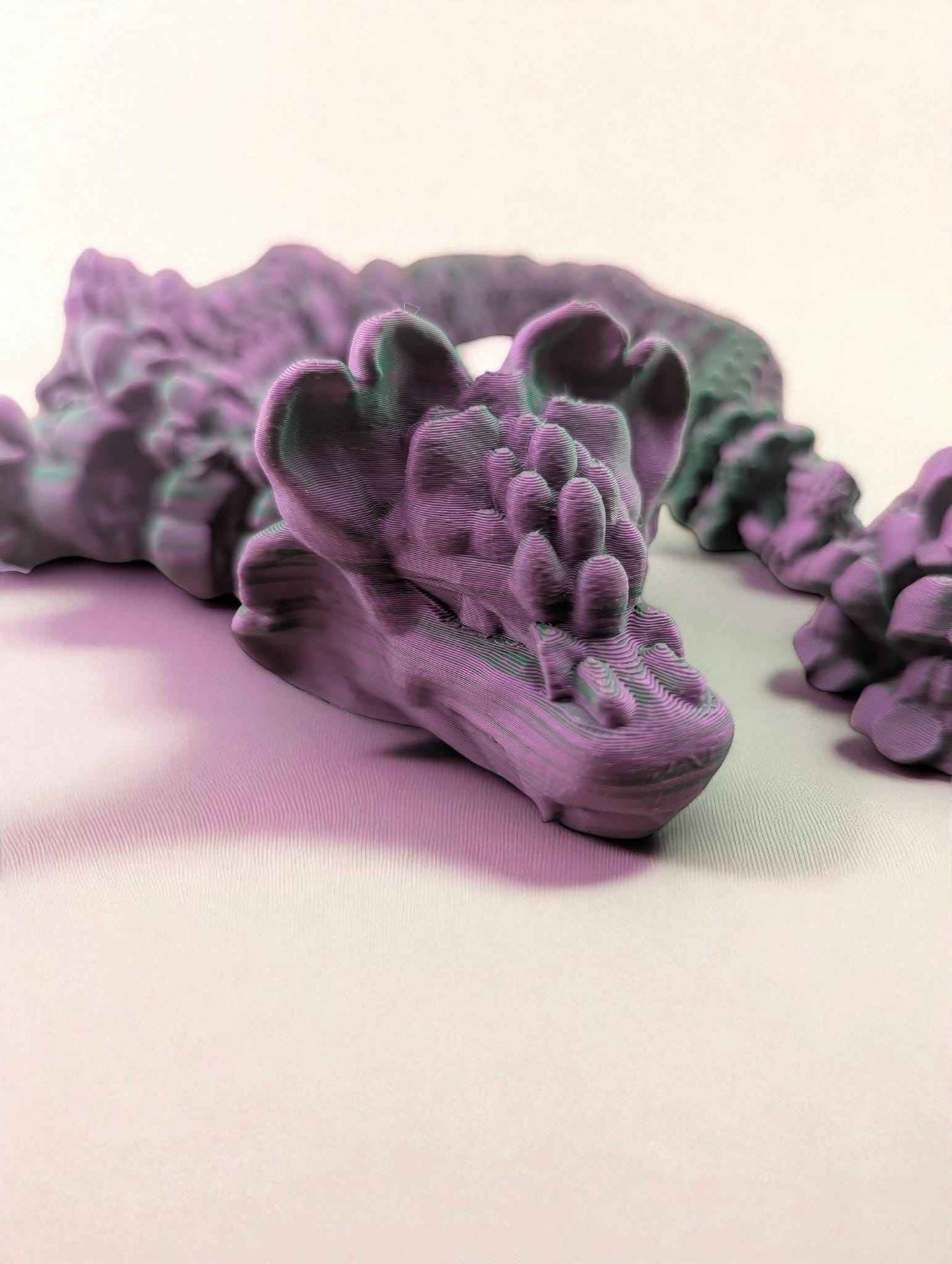 Snapdragon: Articulated Toy, Fidget Desk Decor, Colorful two tone matte design
